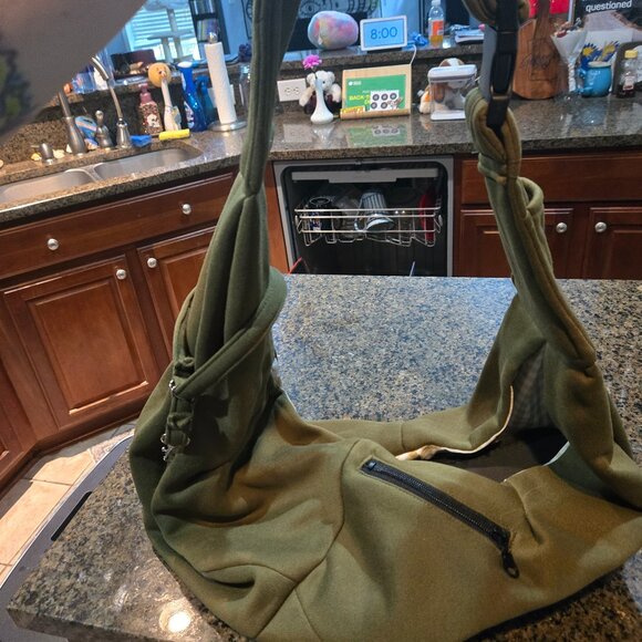 Like New Pet Carrier - Picture 1 of 4